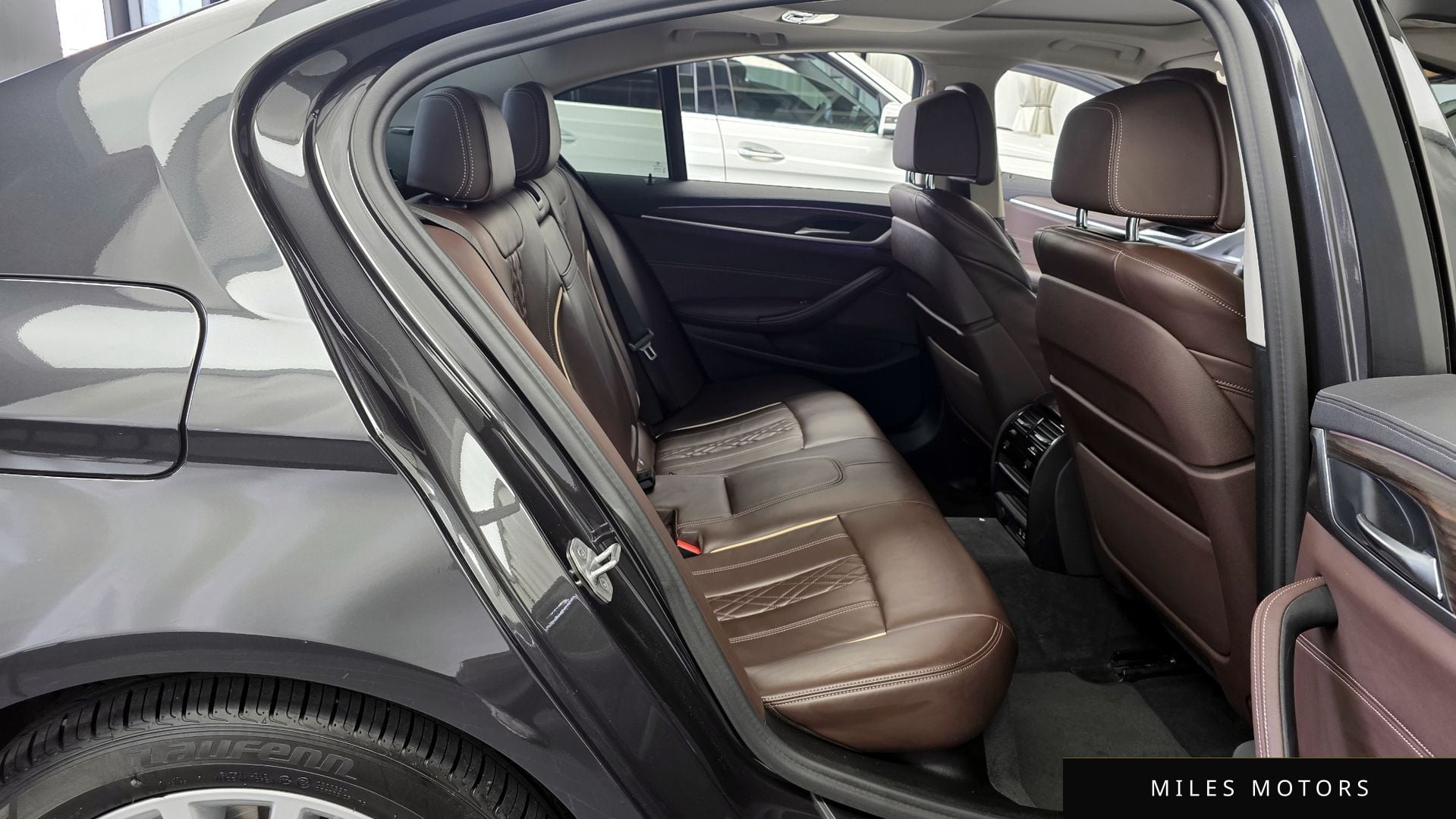 BMW 5 Series (G30) 2021 — миниатюра 12