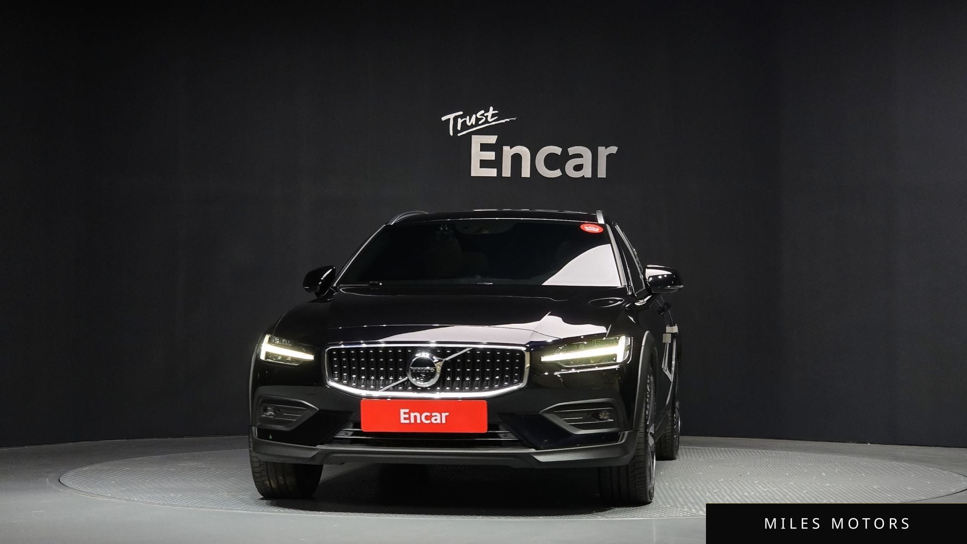 Volvo V60 2021 — миниатюра 3
