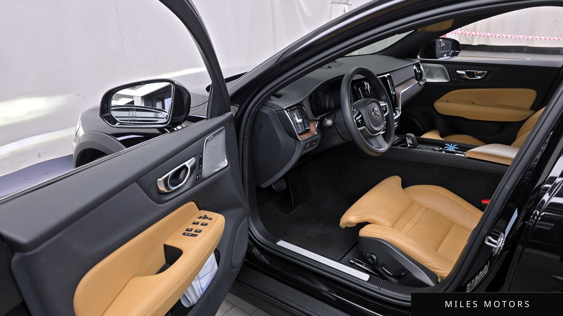 Volvo V60 2021 — миниатюра 10