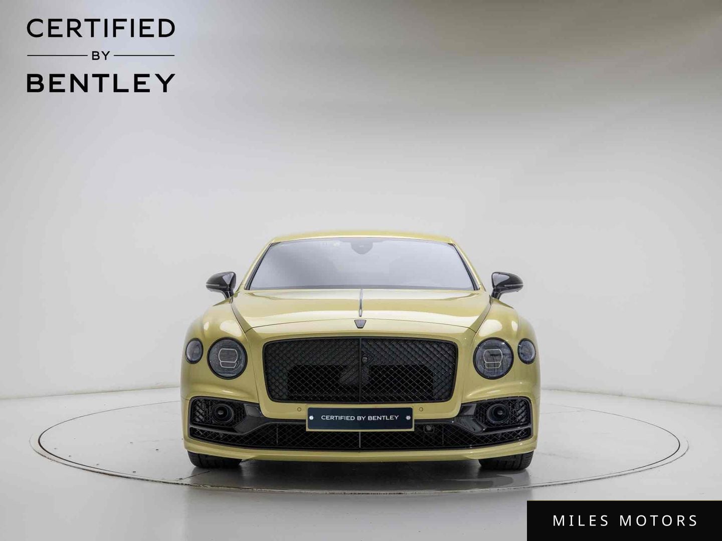 Bentley Flying Spur 2024 — миниатюра 3