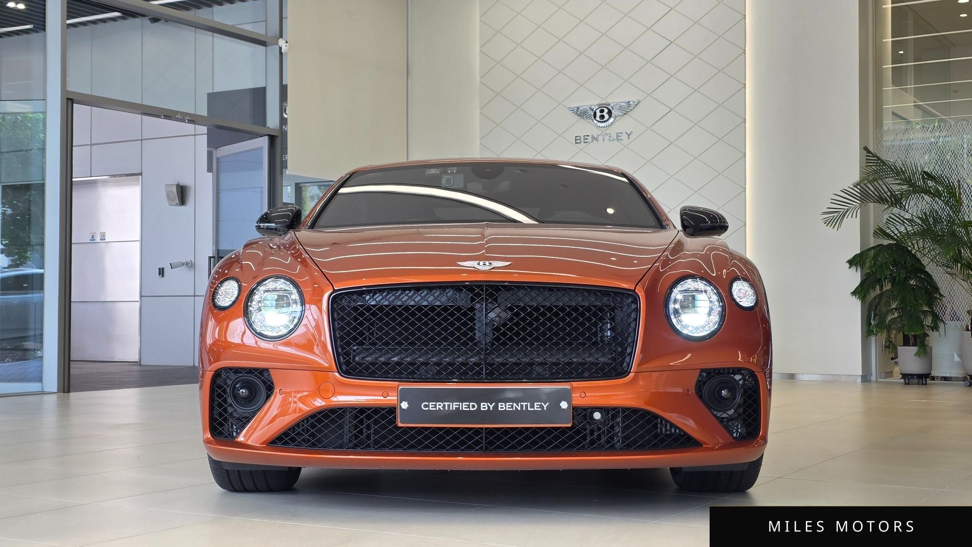 Bentley Continental GT 2024 — миниатюра 2