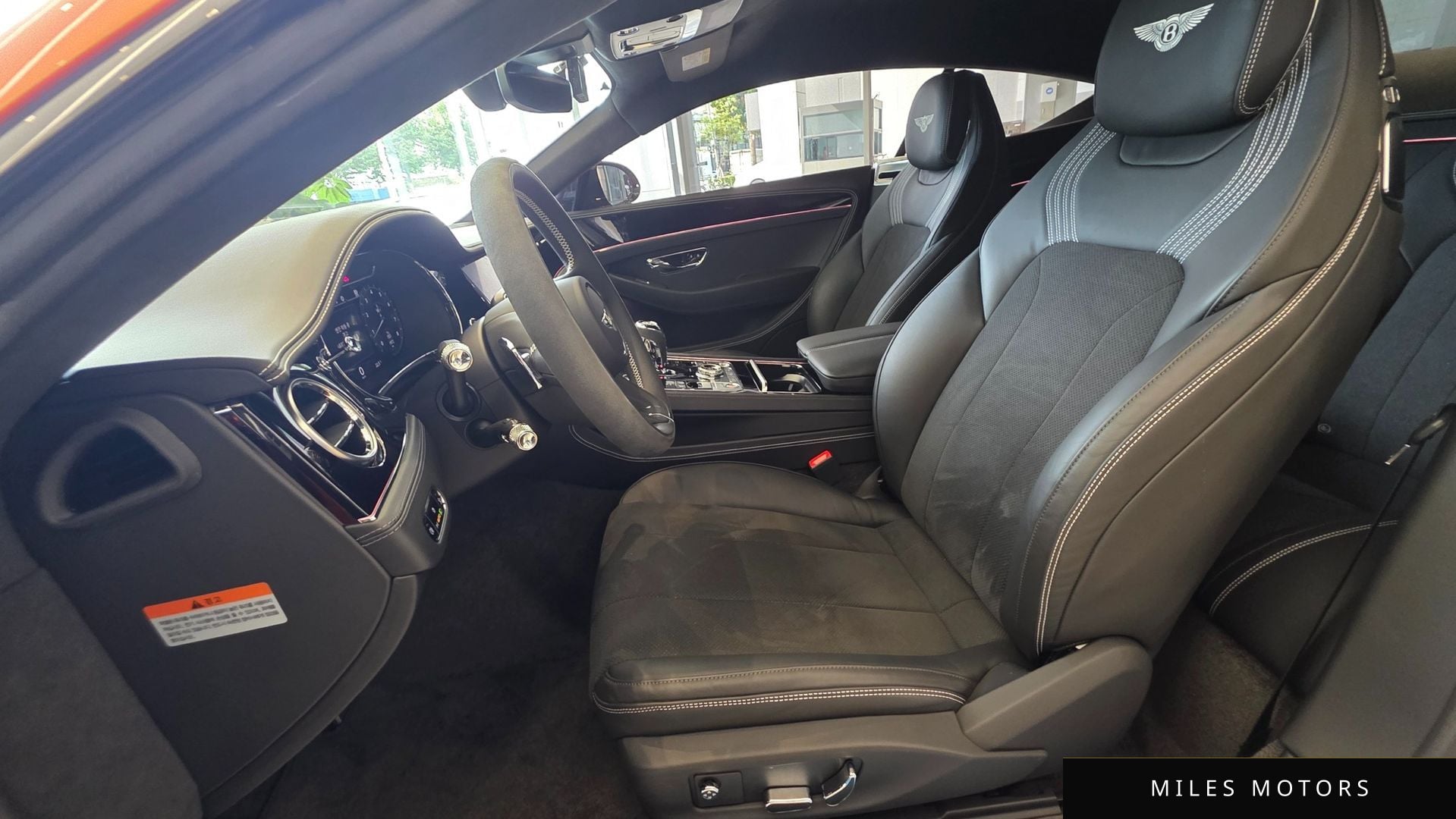 Bentley Continental GT 2024 — миниатюра 8