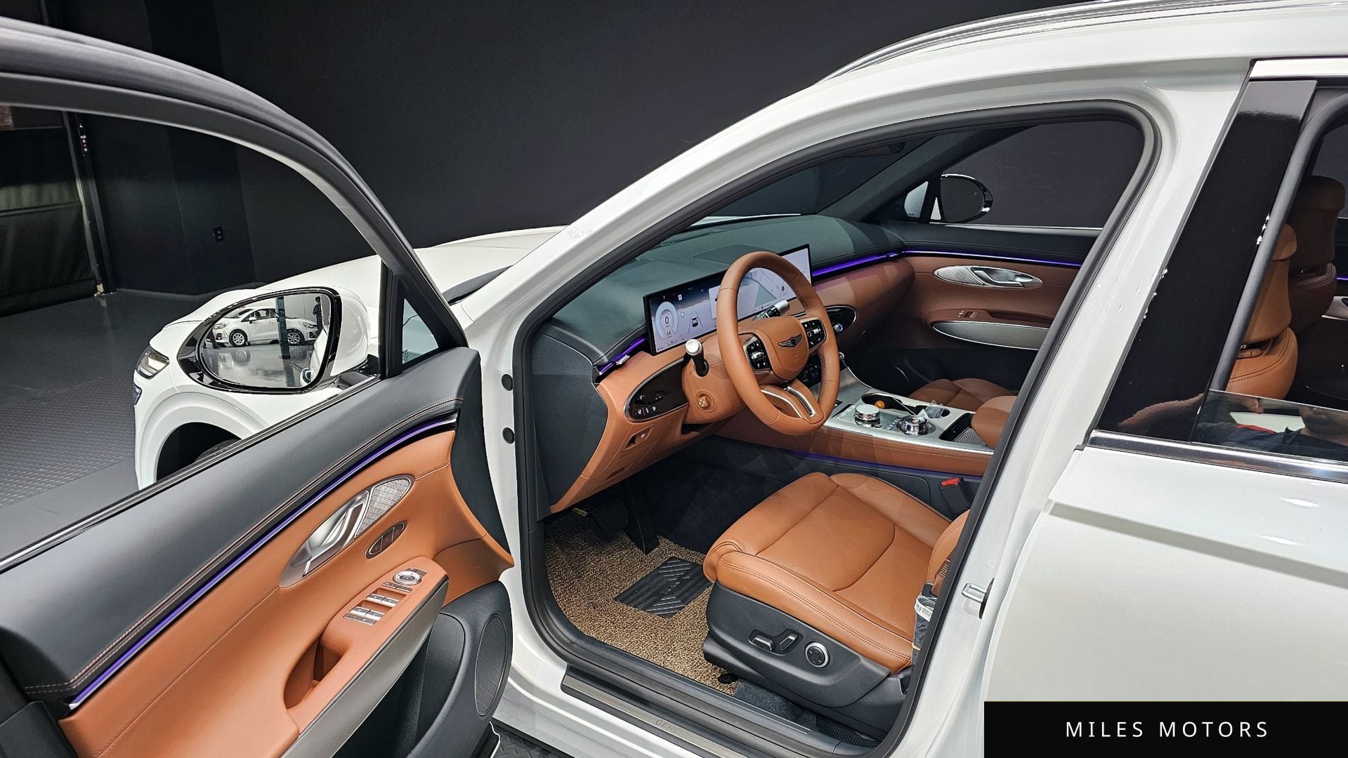 Genesis GV70 2025 — миниатюра 11