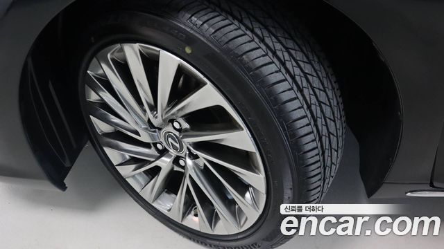 Лексус ES300h 2026 — миниатюра 5