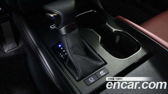 Лексус ES300h 2026 — миниатюра 8