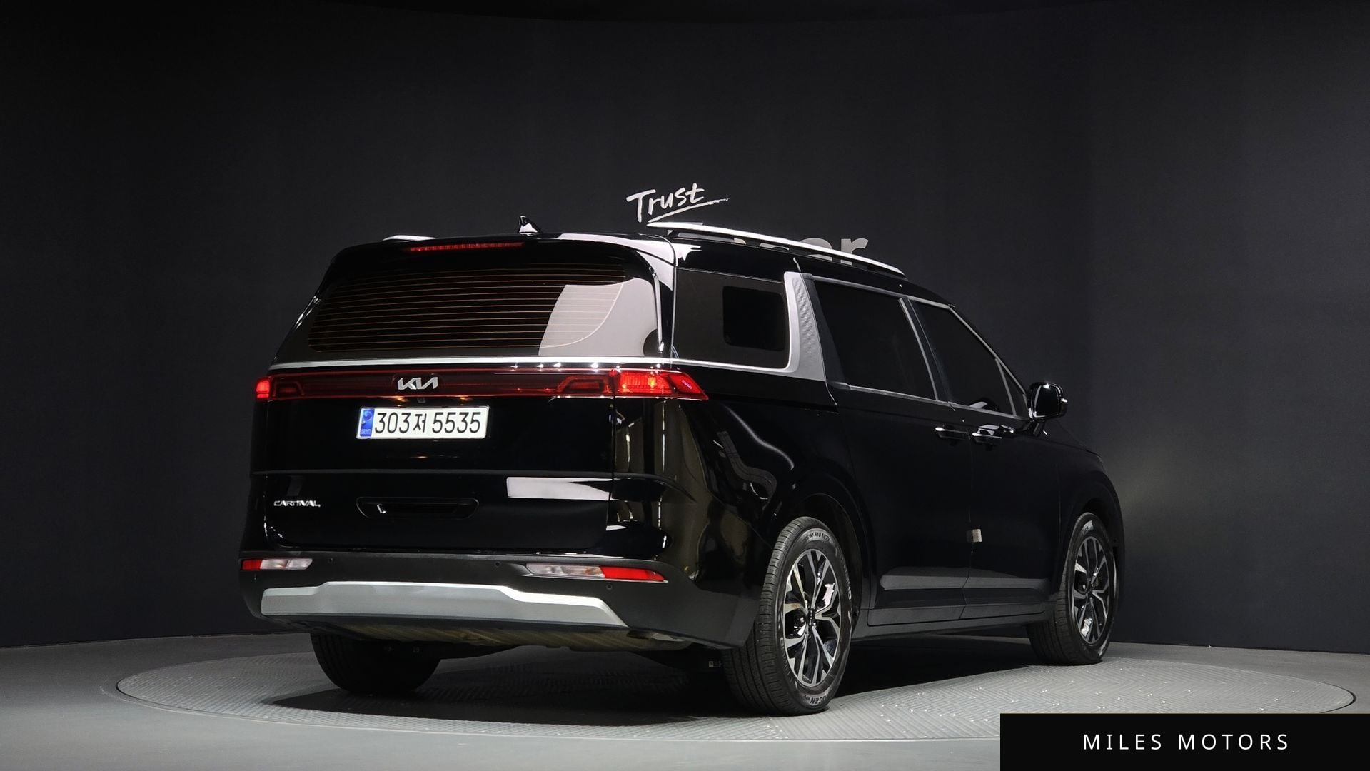 Kia Carnival 2022 — миниатюра 2