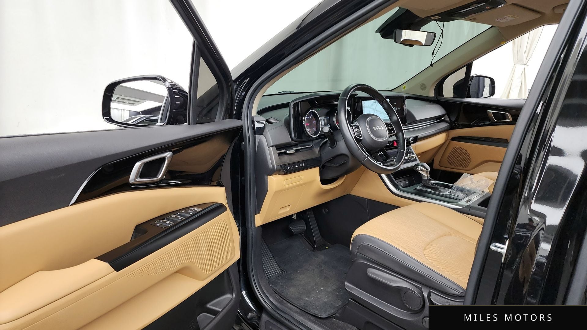 Kia Carnival 2022 — миниатюра 10