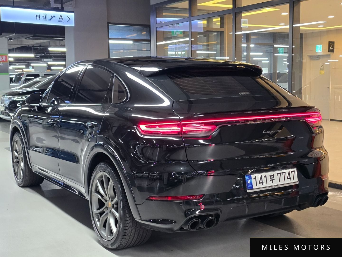 Porsche Cayenne 2023 — миниатюра 6