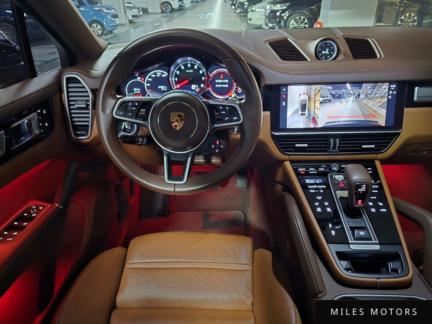 Porsche Cayenne 2023 — миниатюра 11