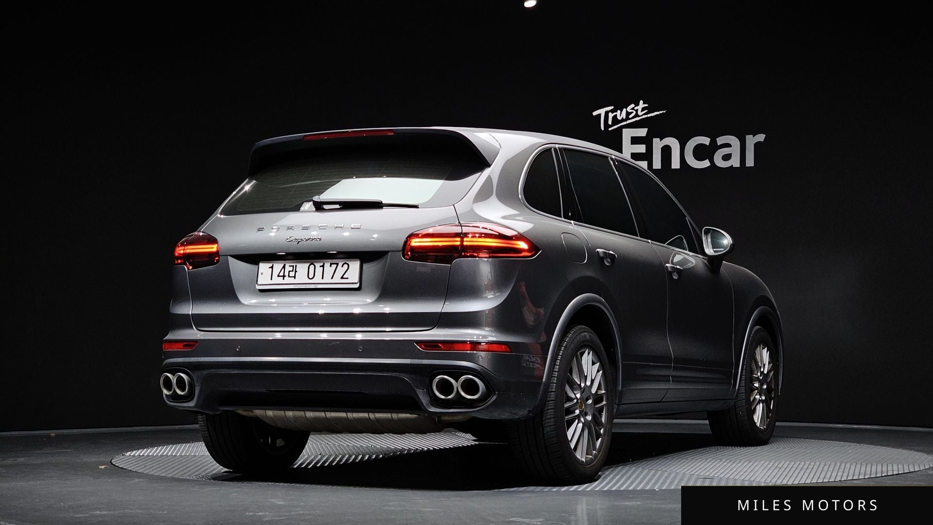 Porsche Cayenne 2016 — миниатюра 2