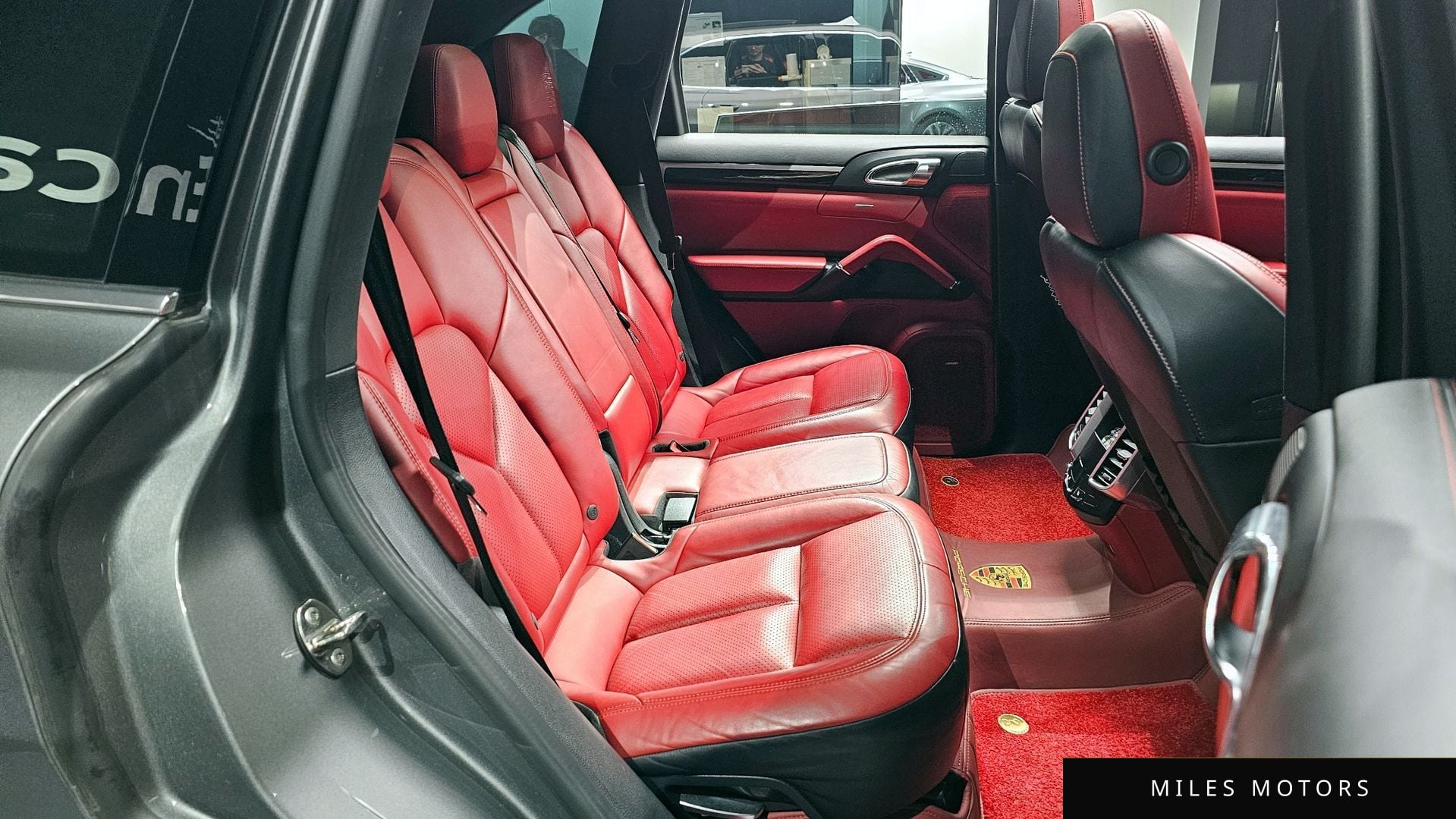 Porsche Cayenne 2016 — миниатюра 12