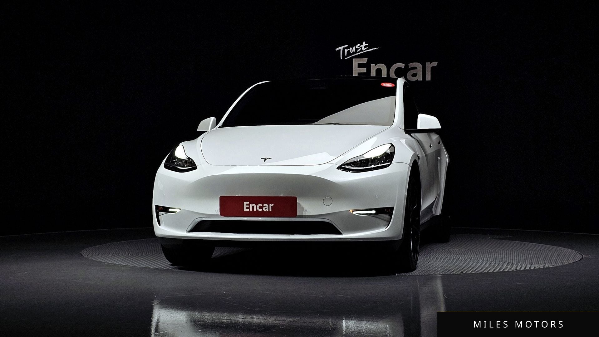 Tesla 모델 Y 2022 — миниатюра 3