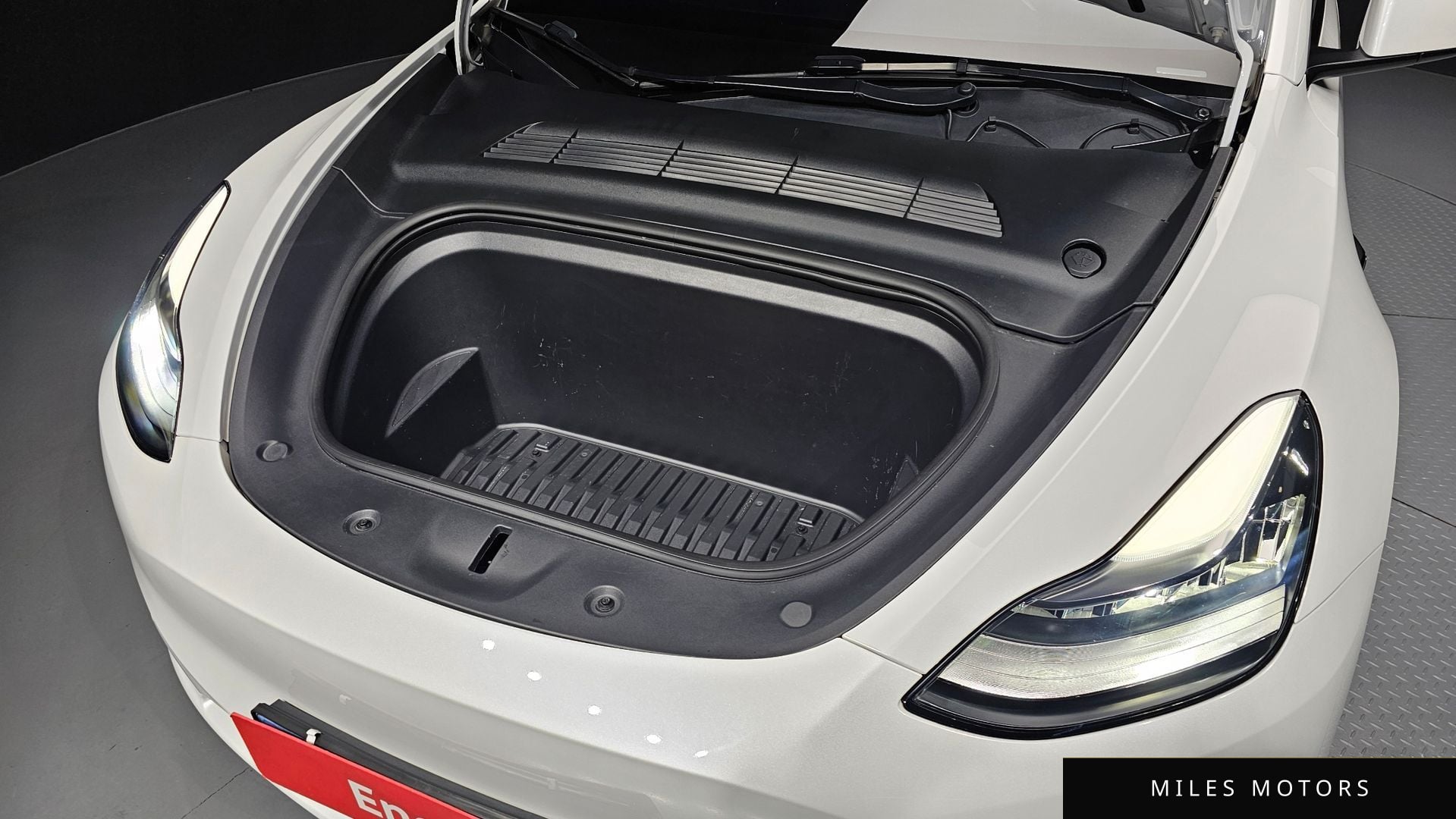 Tesla 모델 Y 2022 — миниатюра 6