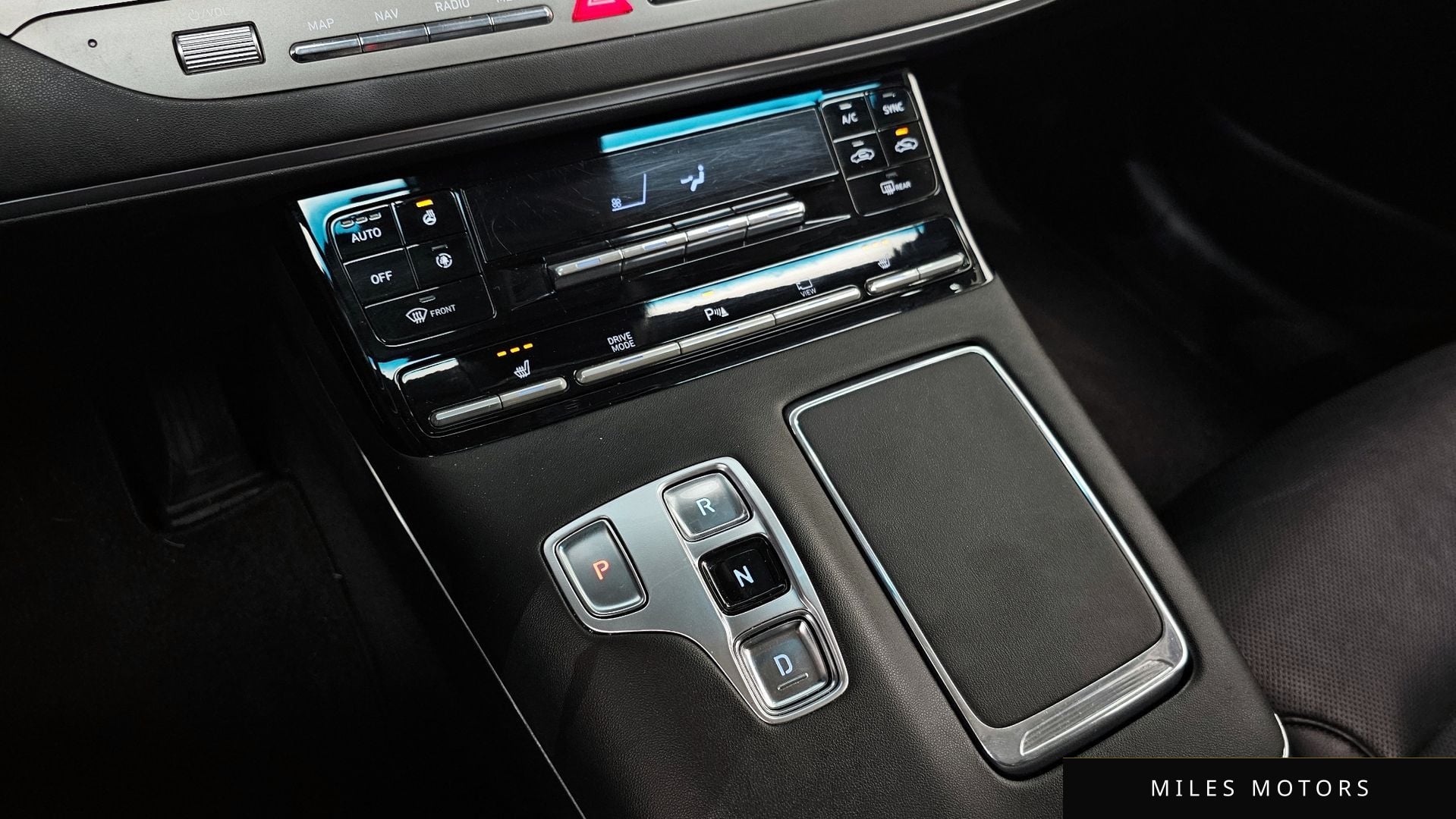 Hyundai Grandeur 2022 — миниатюра 9