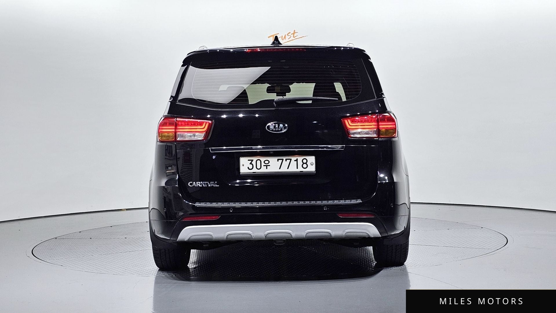 Kia Canival 2016 — миниатюра 4