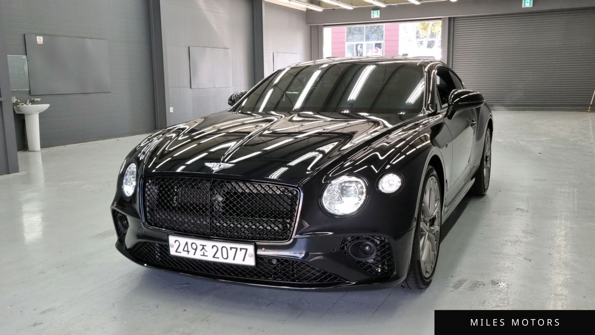 Bentley Continental GT 2024 — миниатюра 2