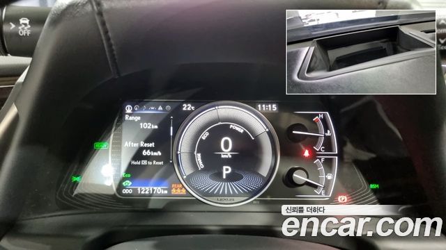 Лексус ES300h 2019 — миниатюра 8