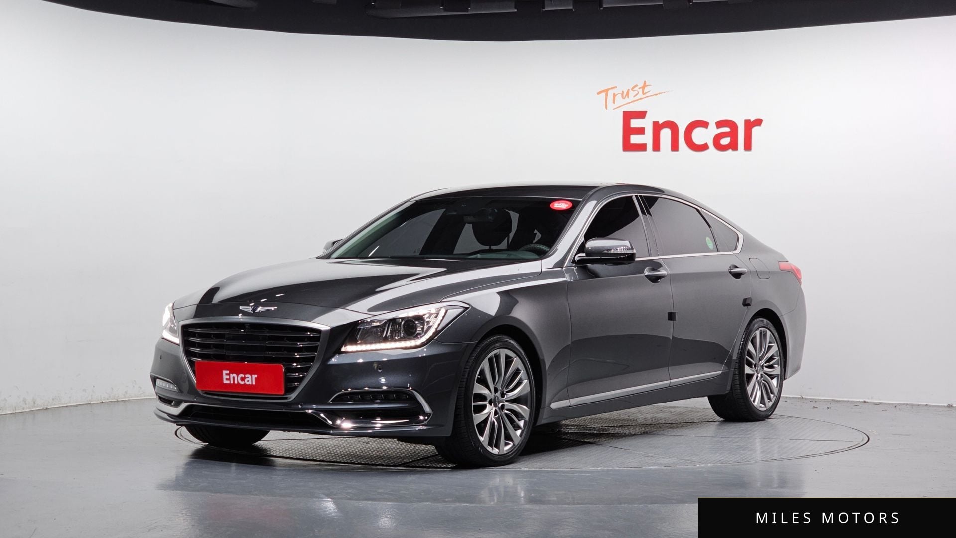 Genesis G80 2018 — фото 1 из 12