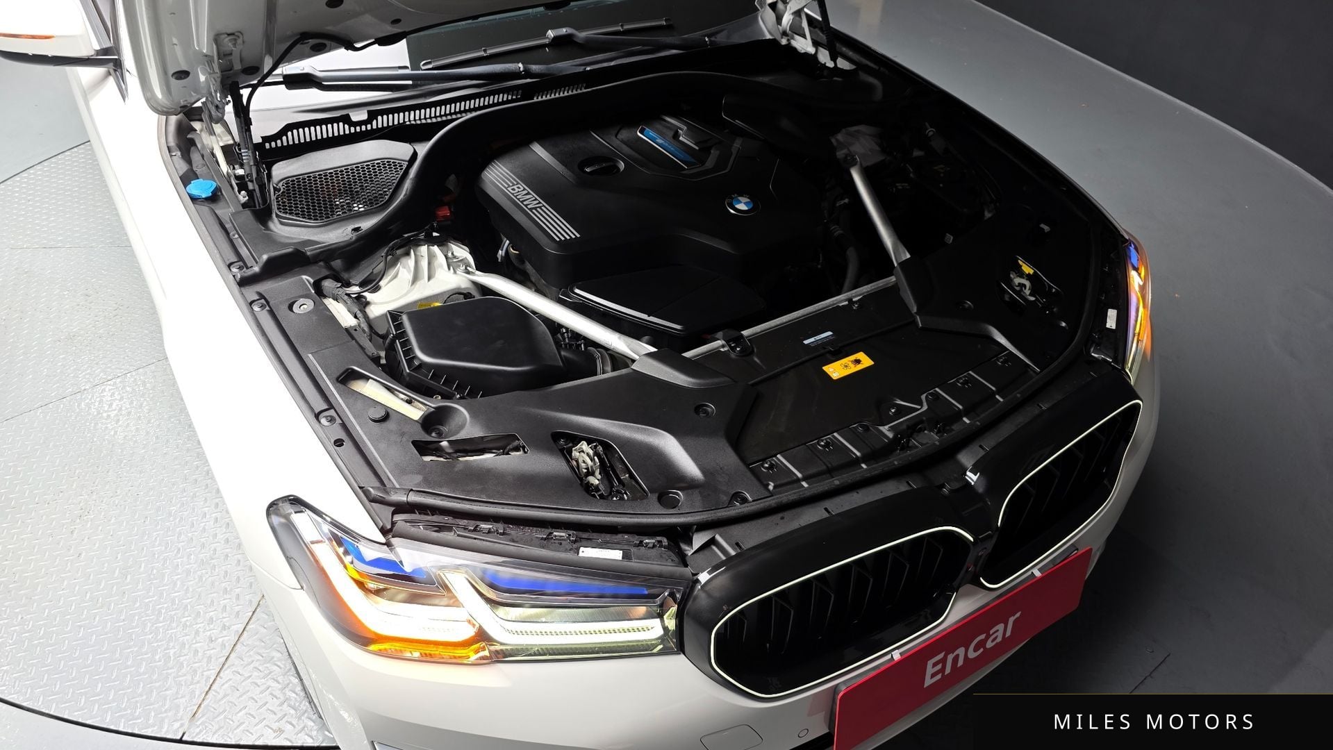 BMW 5 Series (G30) 2021 — миниатюра 6