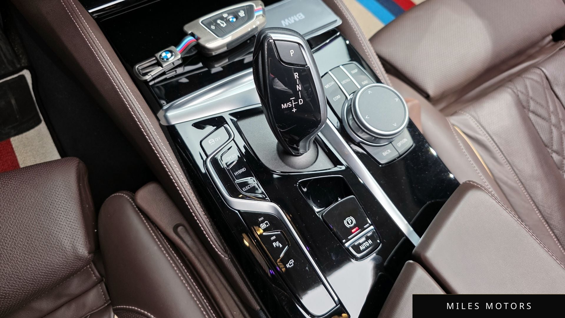 BMW 5 Series (G30) 2021 — миниатюра 9