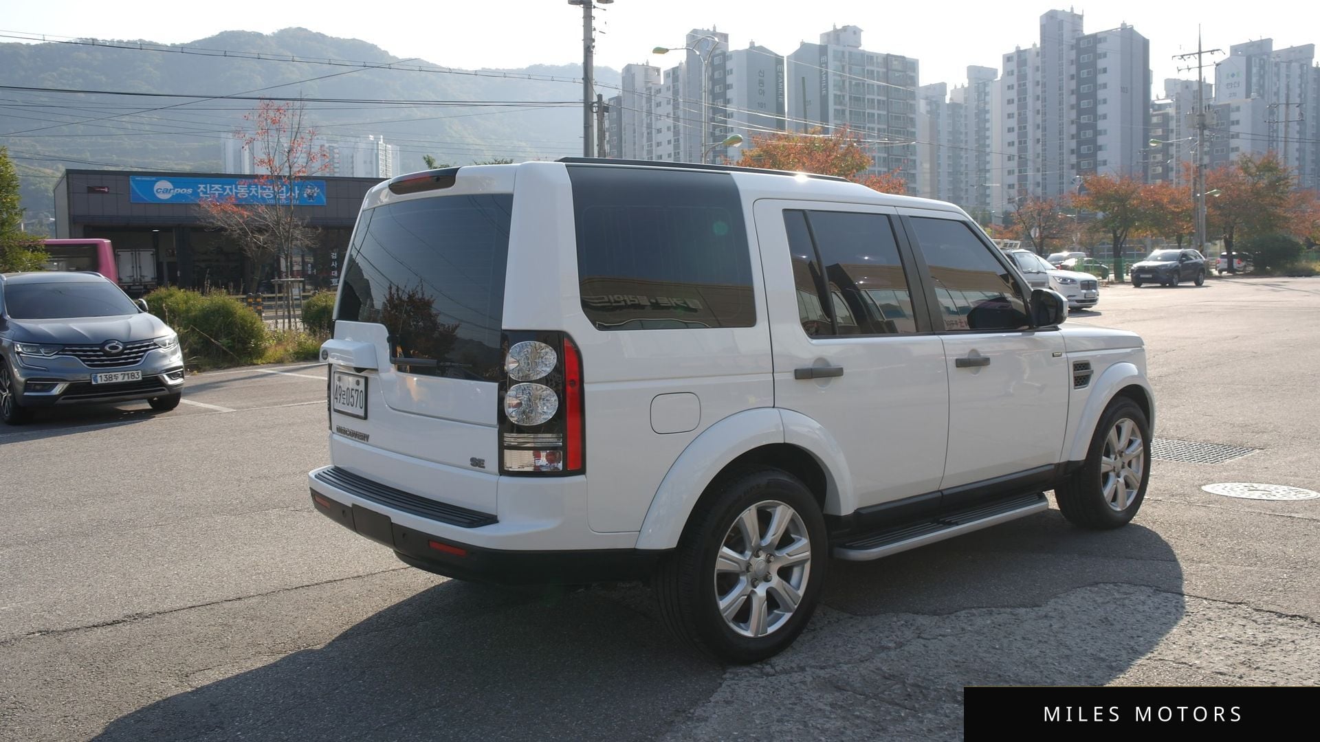 Land Rover Discovery 2016 — миниатюра 2