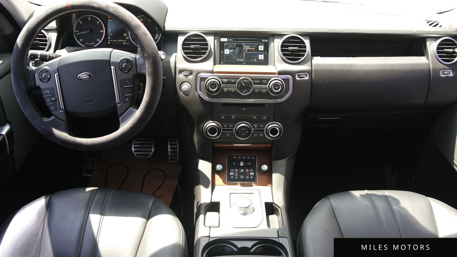 Land Rover Discovery 2016 — миниатюра 7