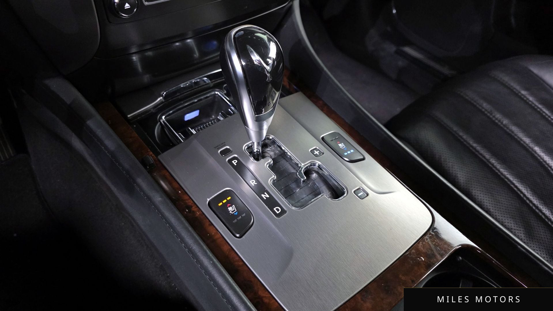 Hyundai Equus 2010 — миниатюра 9