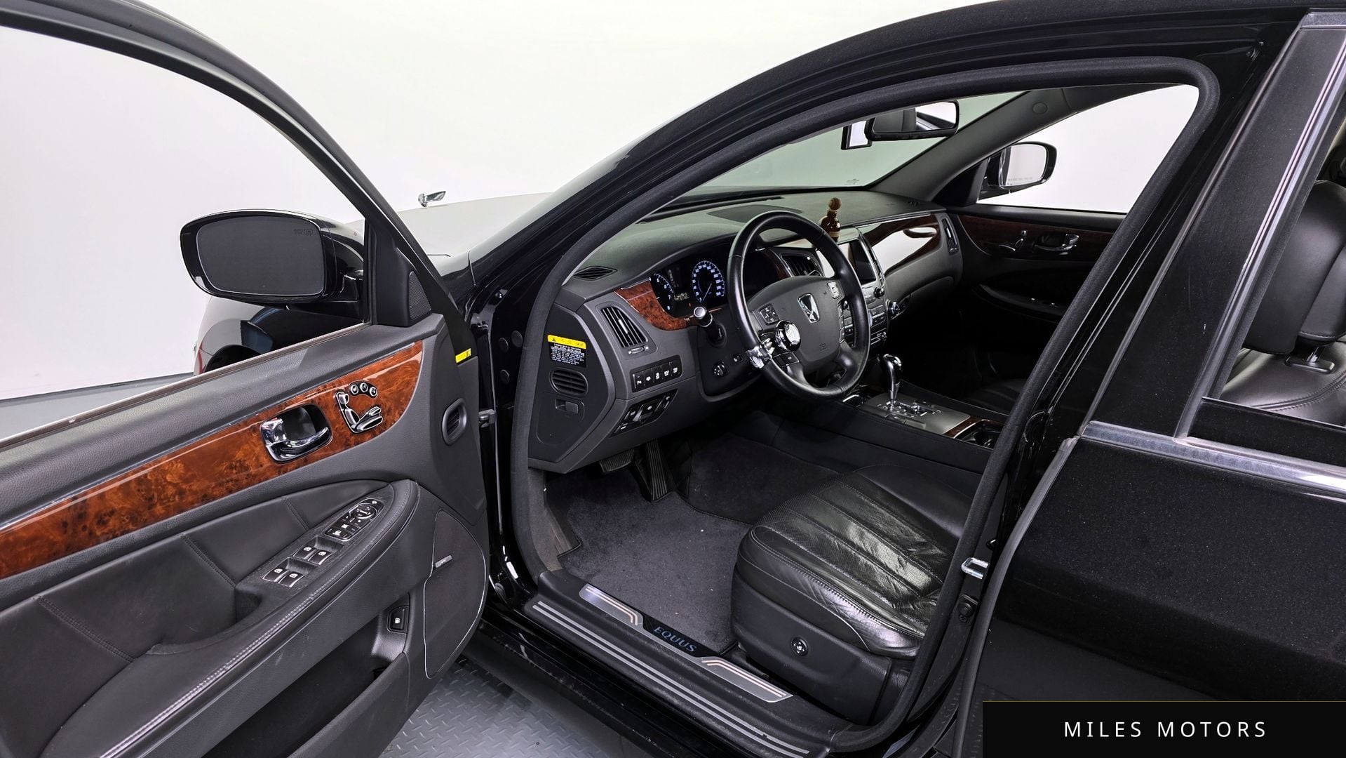 Hyundai Equus 2010 — миниатюра 10