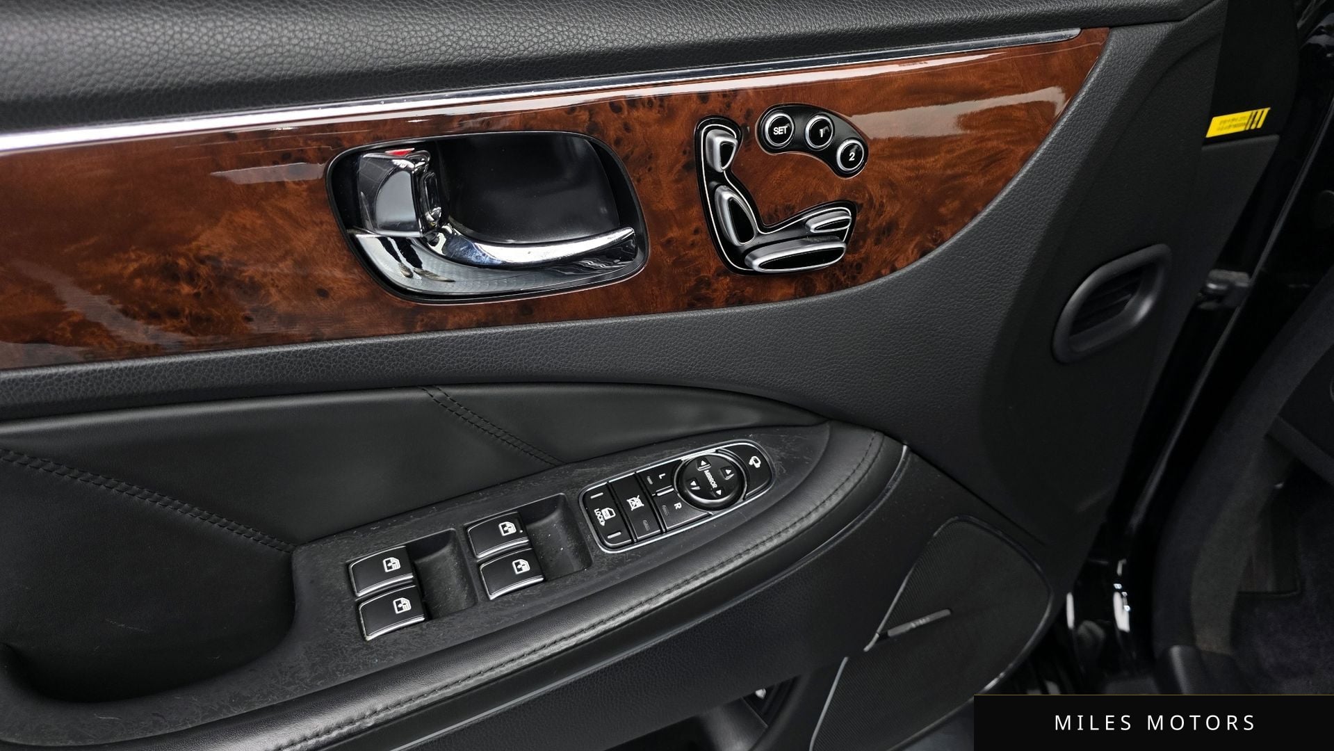 Hyundai Equus 2010 — миниатюра 11