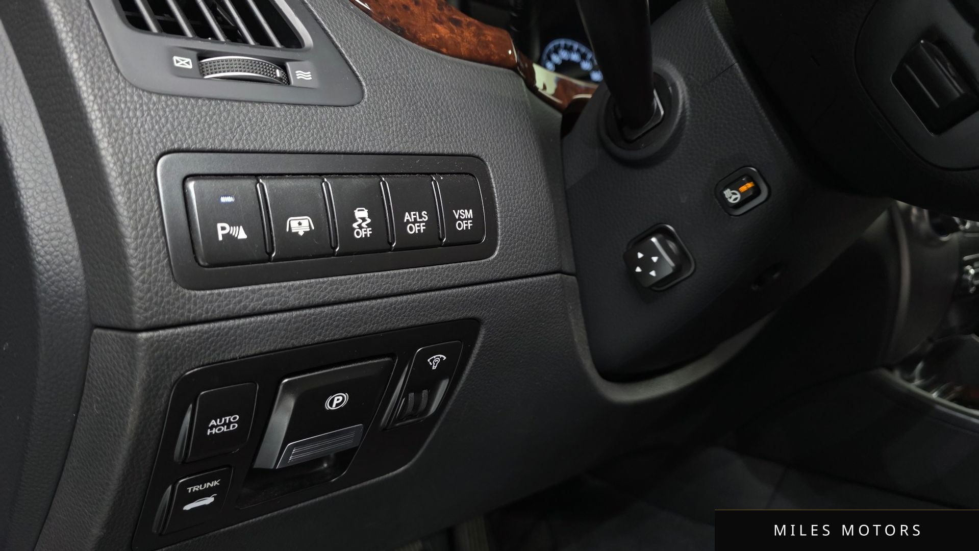Hyundai Equus 2010 — миниатюра 12