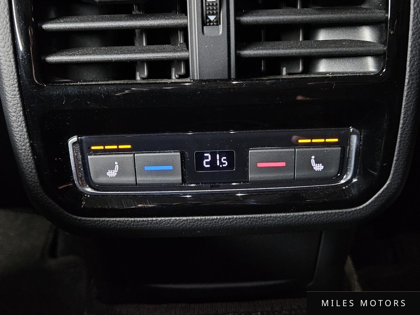Volkswagen Passat 2021 — миниатюра 14