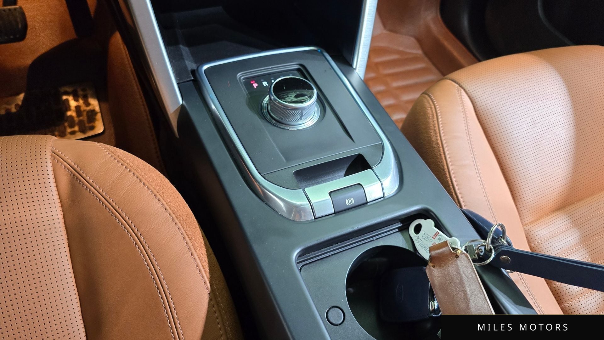 Land Rover Discovery Sport 2016 — миниатюра 9