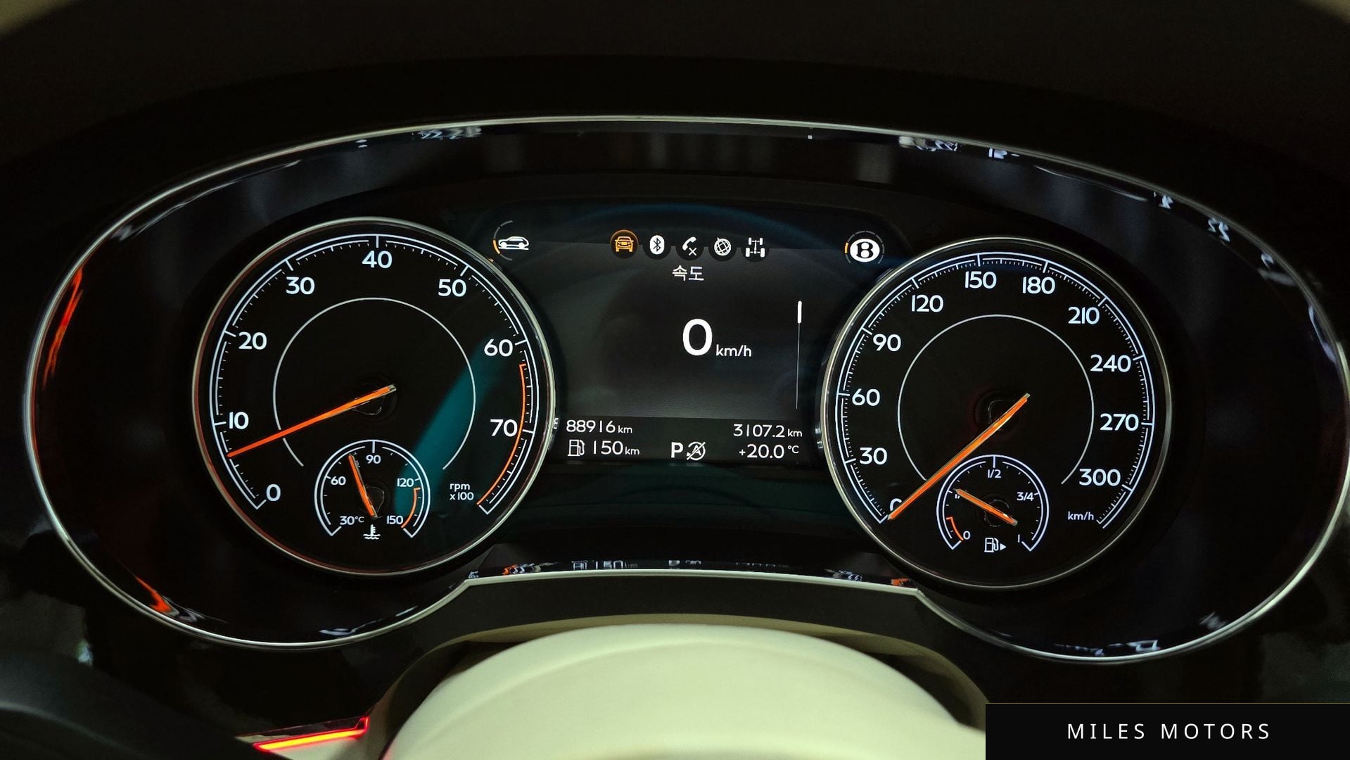 Bentley Bentayga 2017 — миниатюра 8