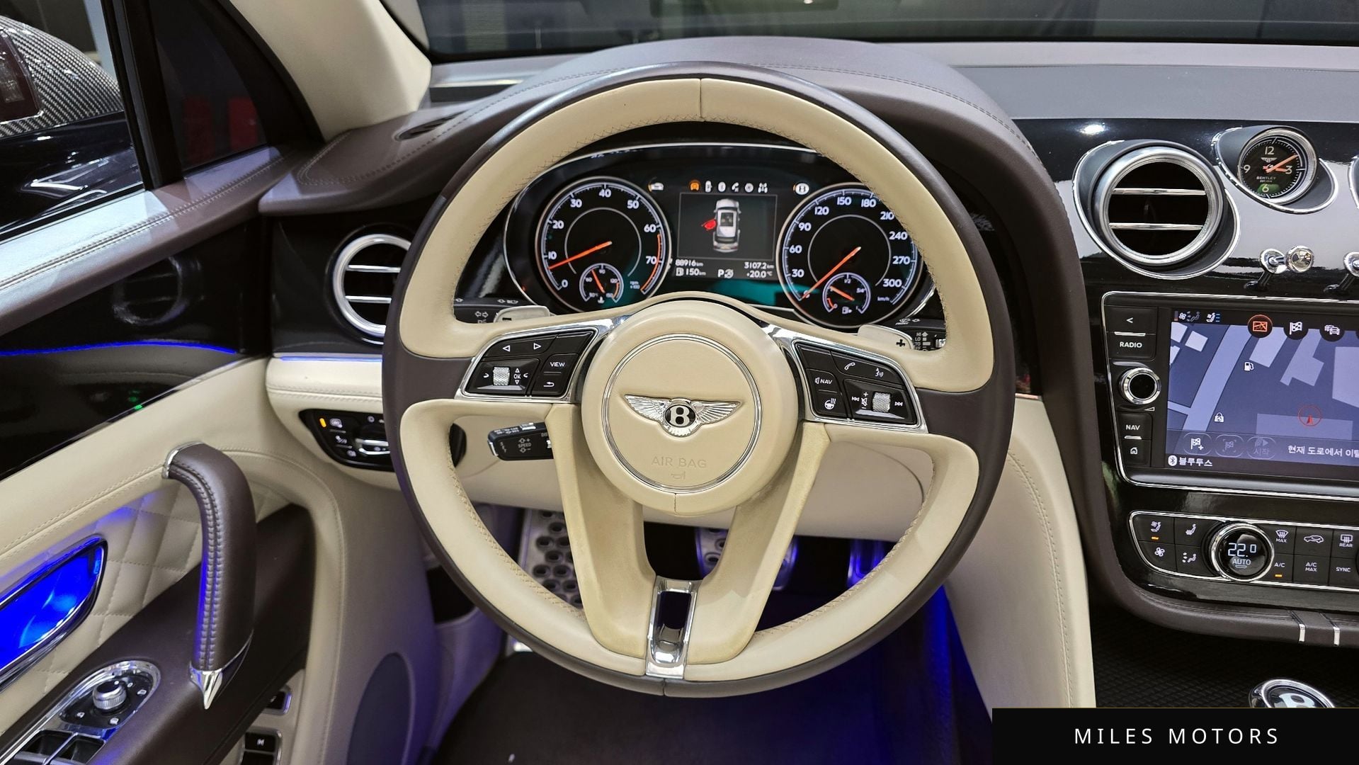 Bentley Bentayga 2017 — миниатюра 14