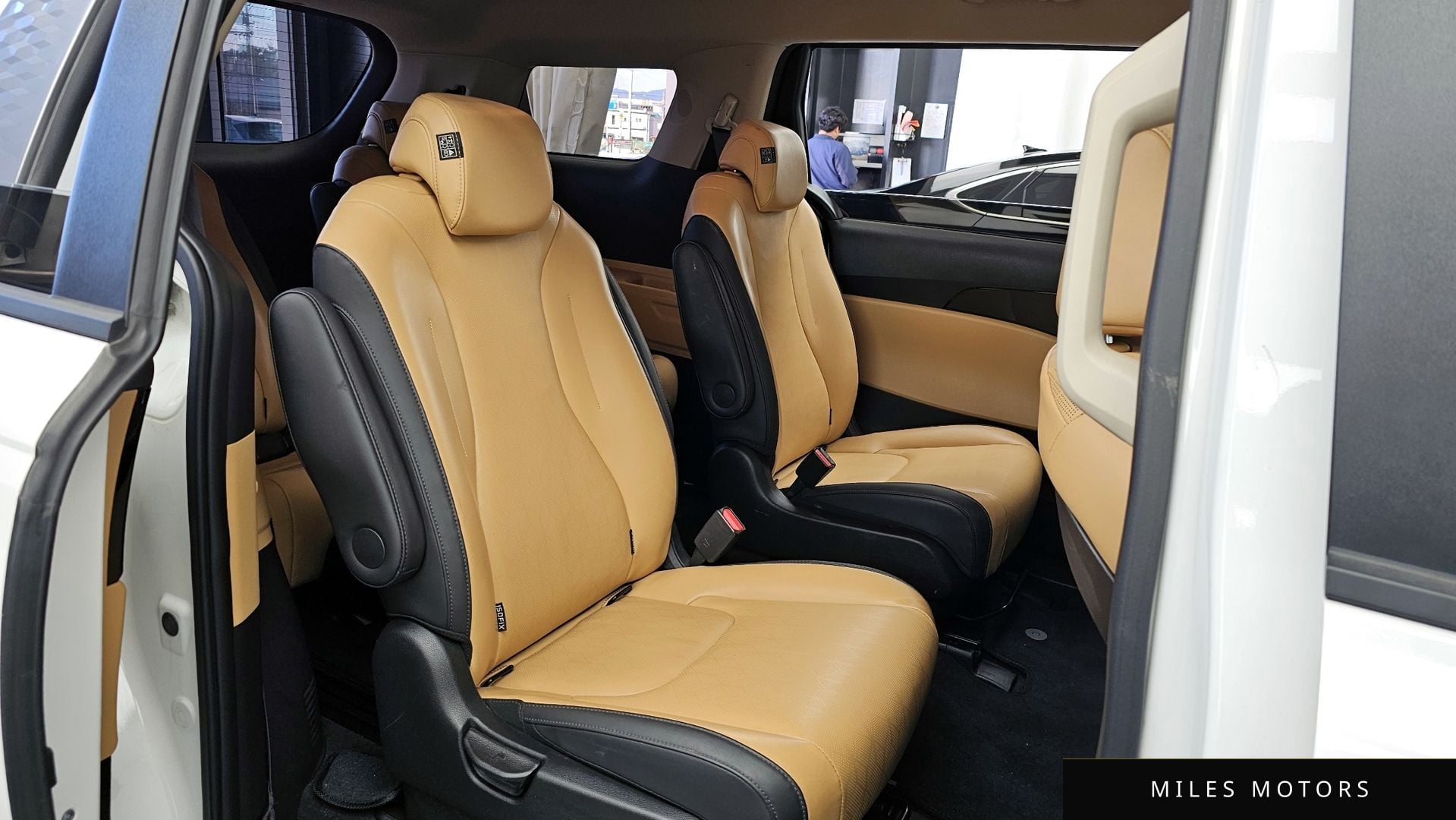 Kia Carnival 2023 — миниатюра 12