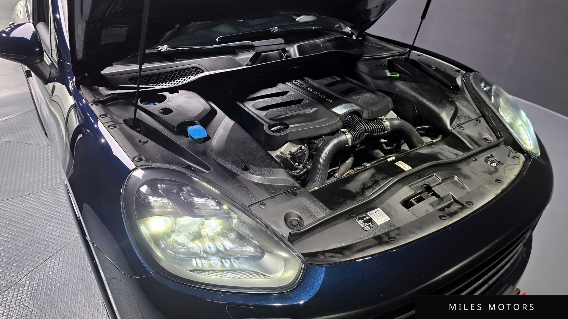 Porsche Cayenne 2016 — миниатюра 6