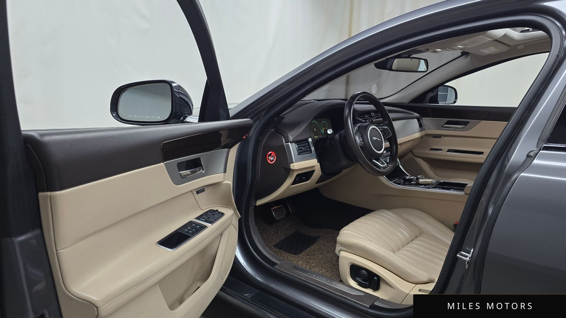 Jaguar XF (X260) 2017 — миниатюра 10