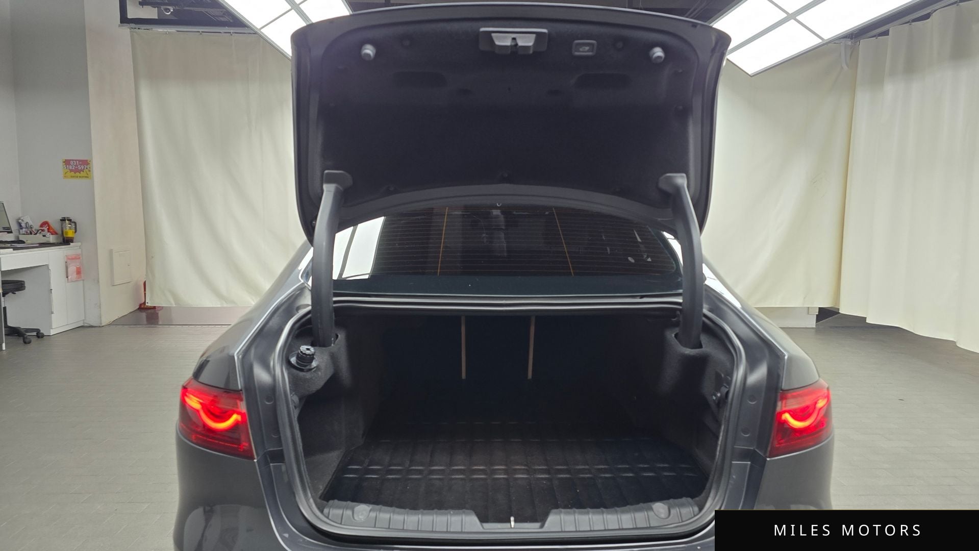 Jaguar XF (X260) 2017 — миниатюра 20
