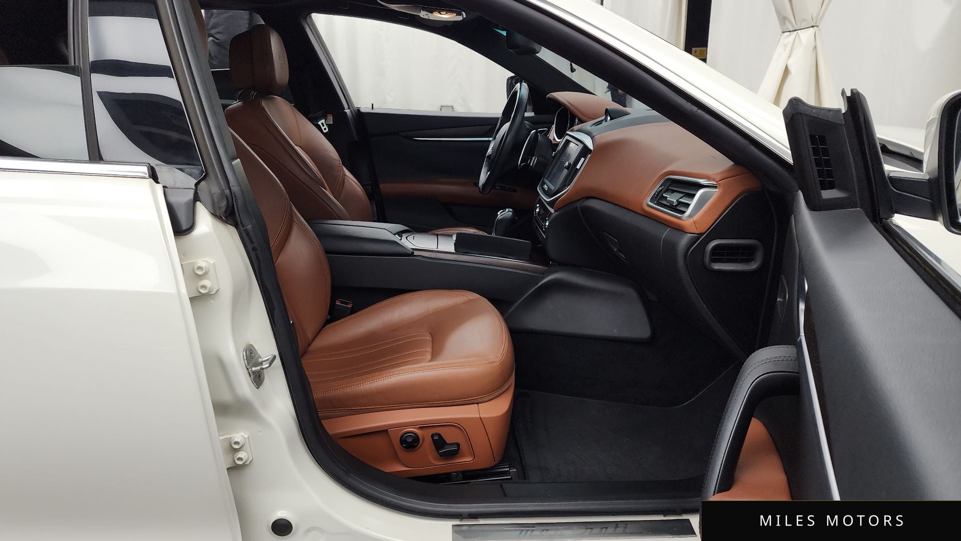 Maserati Ghibli 2014 — миниатюра 11