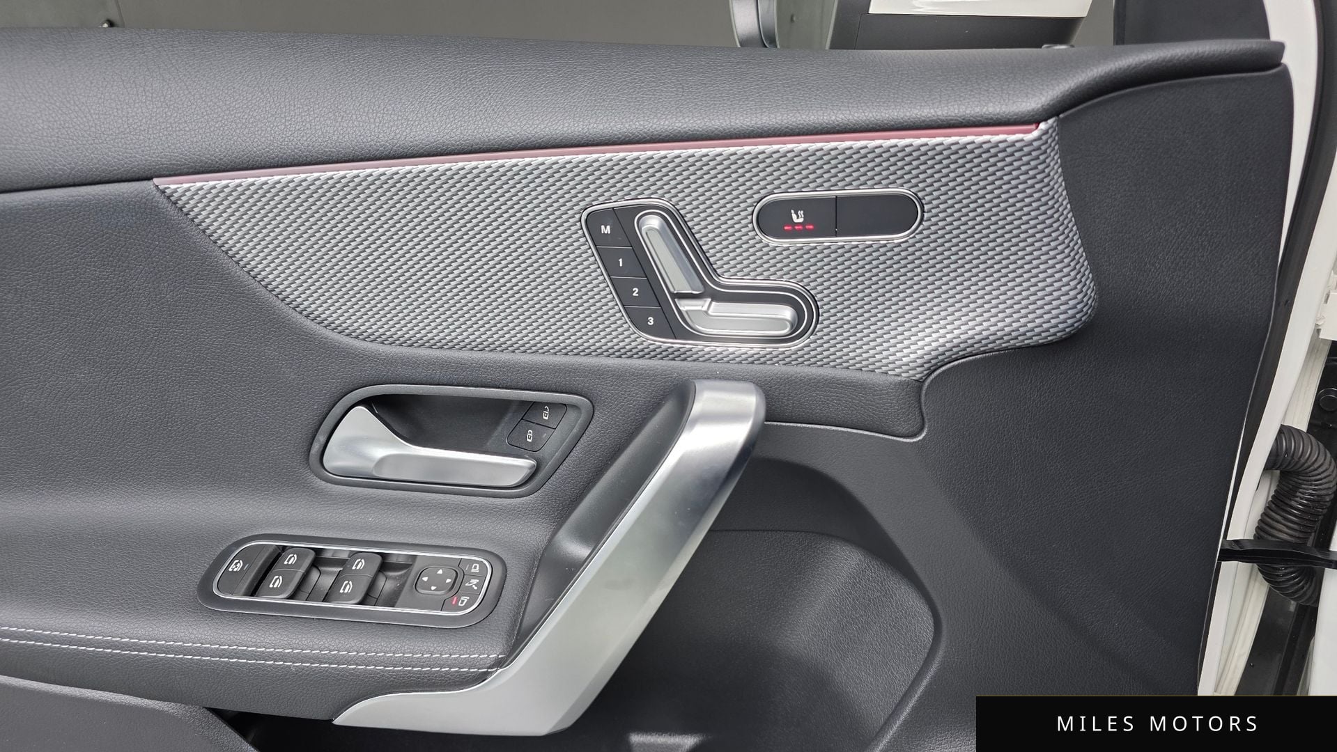 Mercedes-Benz A-Class W177 2021 — миниатюра 12
