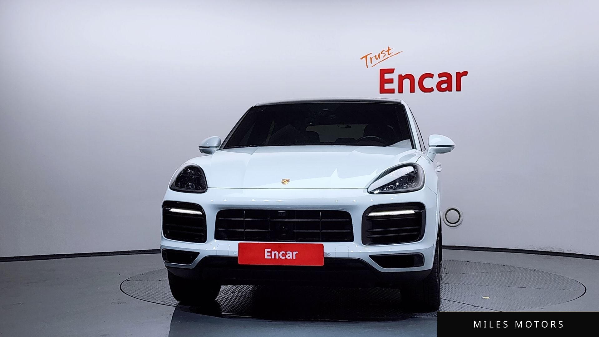 Porsche Cayenne 2022 — миниатюра 3