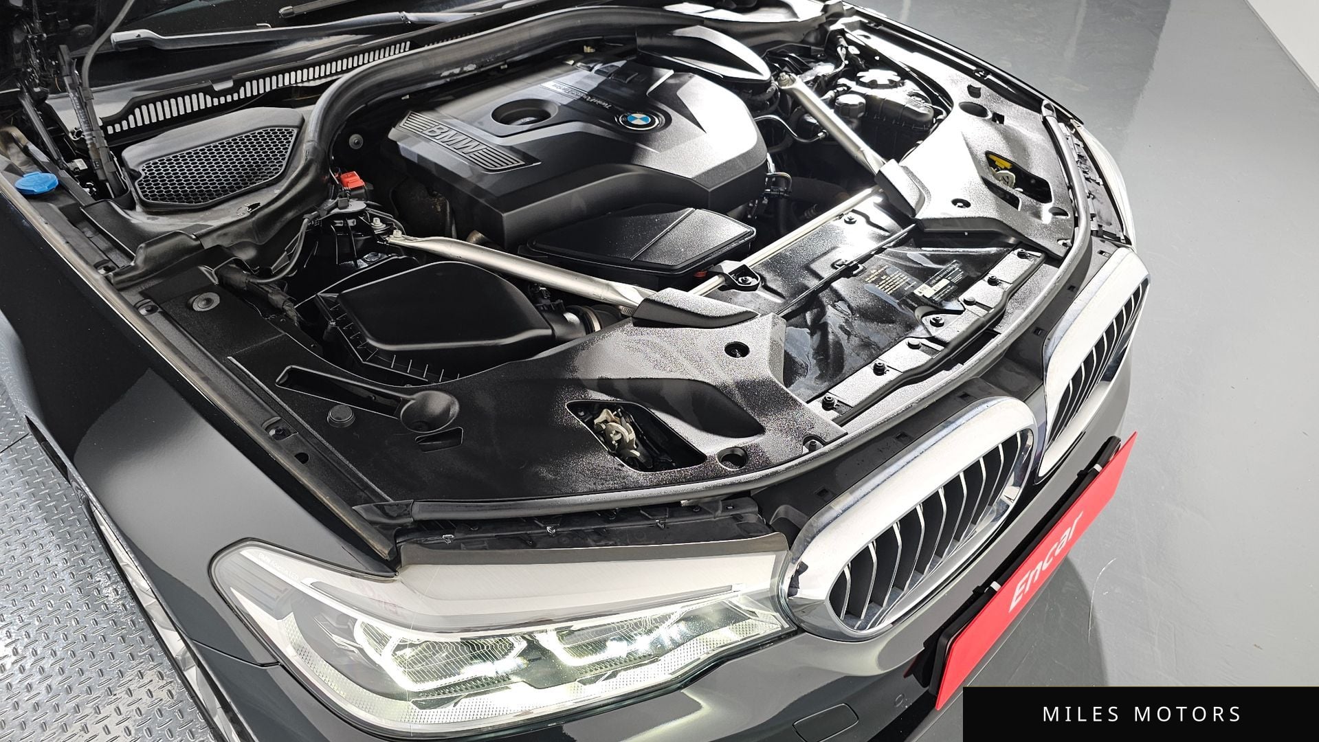 BMW 5 Series (G30) 2019 — миниатюра 6