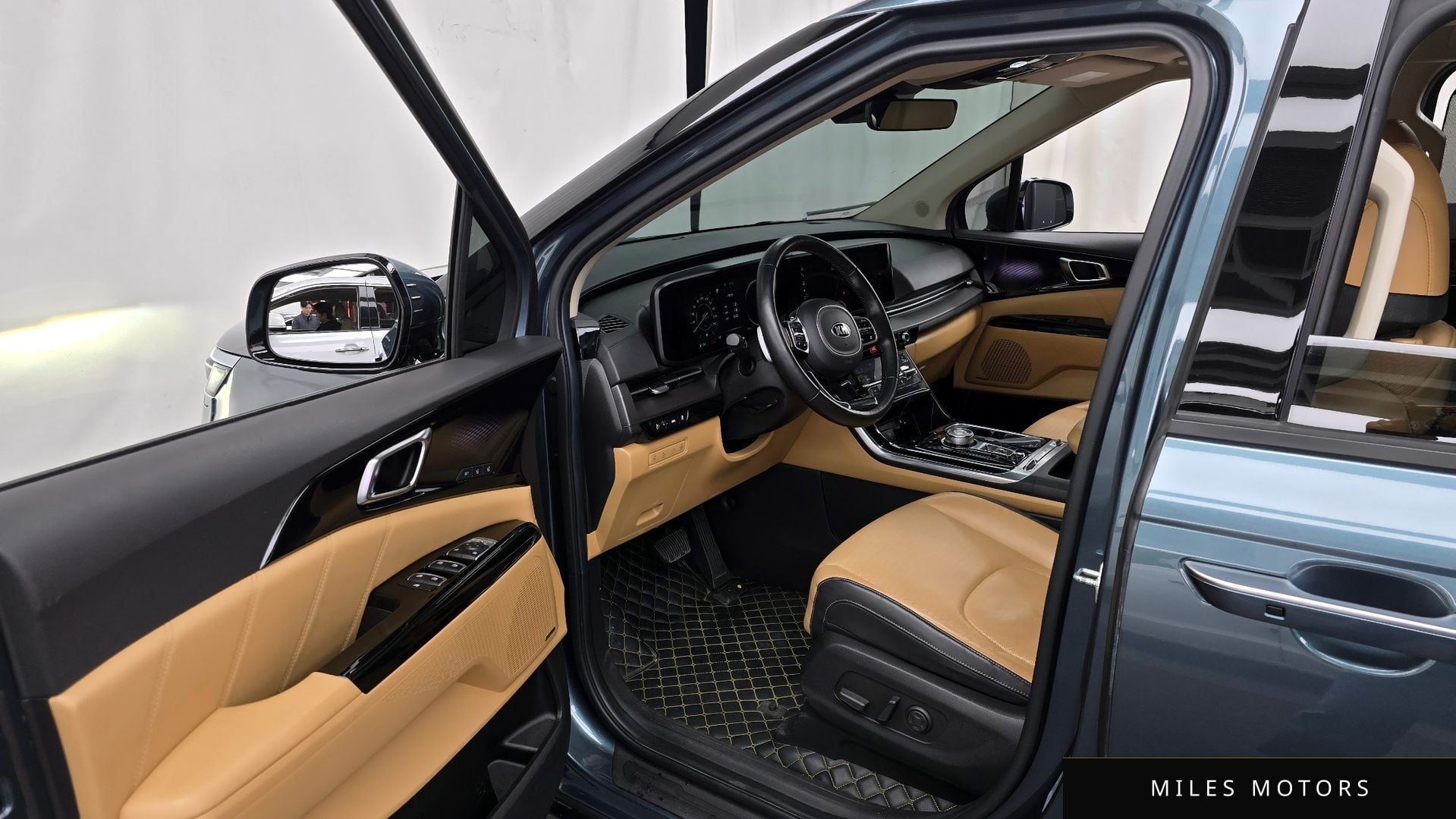 Kia Carnival 2021 — миниатюра 10
