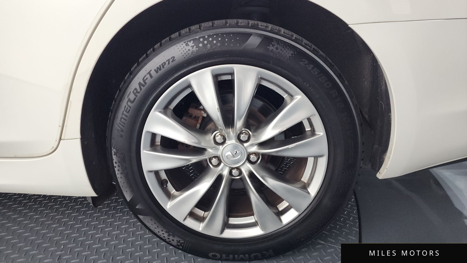 Infiniti Q70 2014 — миниатюра 5