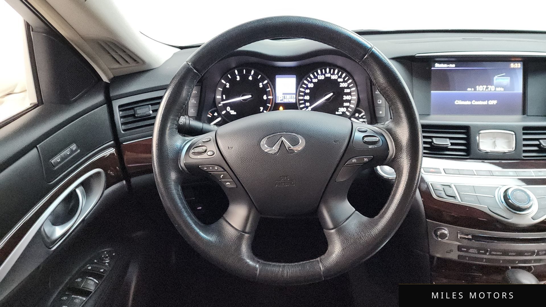 Infiniti Q70 2014 — миниатюра 13