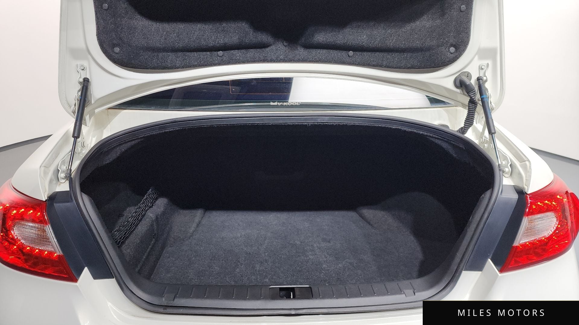 Infiniti Q70 2014 — миниатюра 20