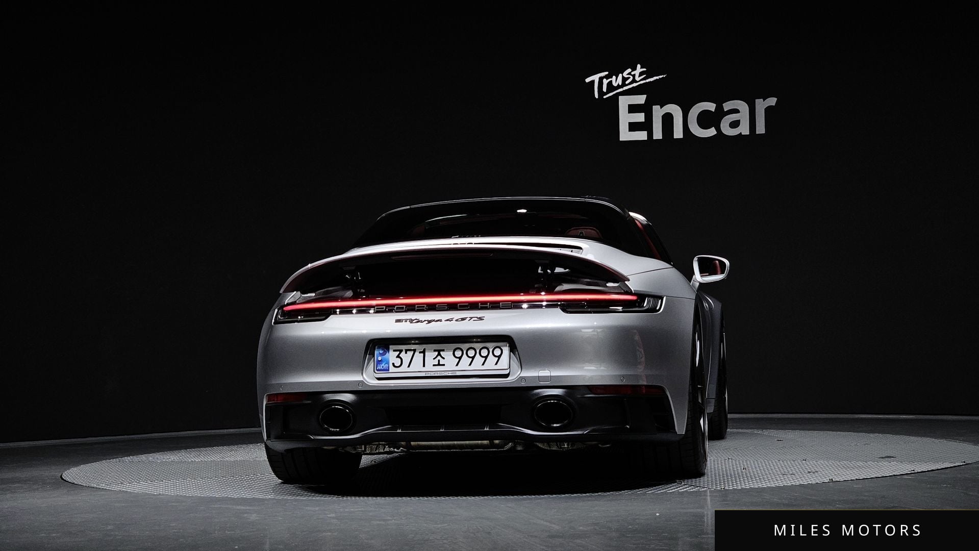 Porsche 911 (992) 2024 — миниатюра 4