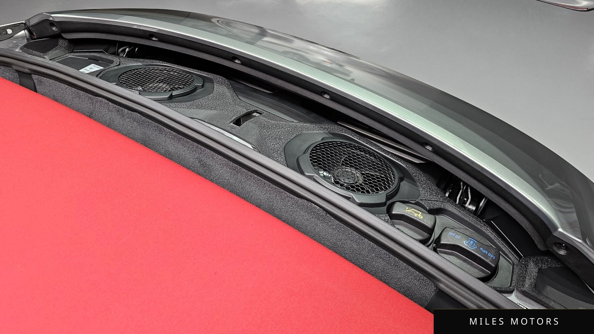 Porsche 911 (992) 2024 — миниатюра 6
