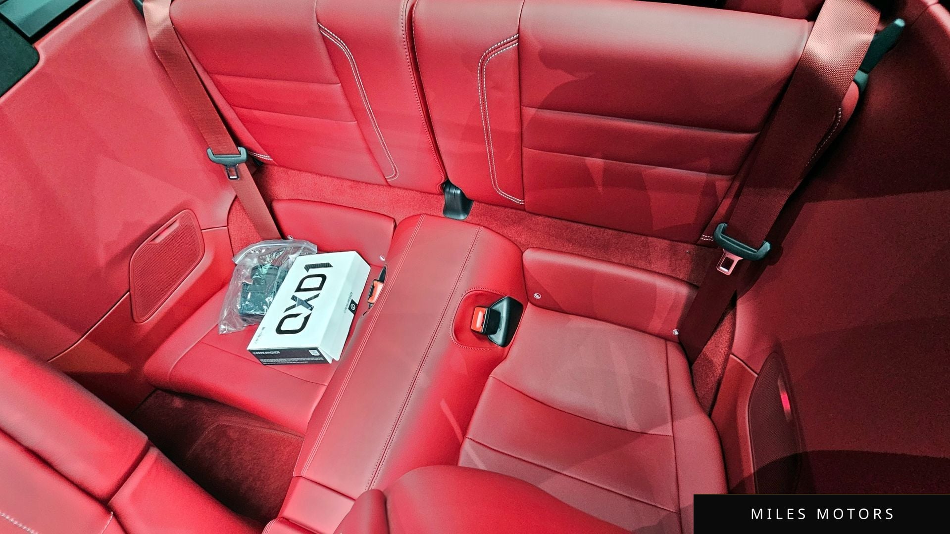 Porsche 911 (992) 2024 — миниатюра 12