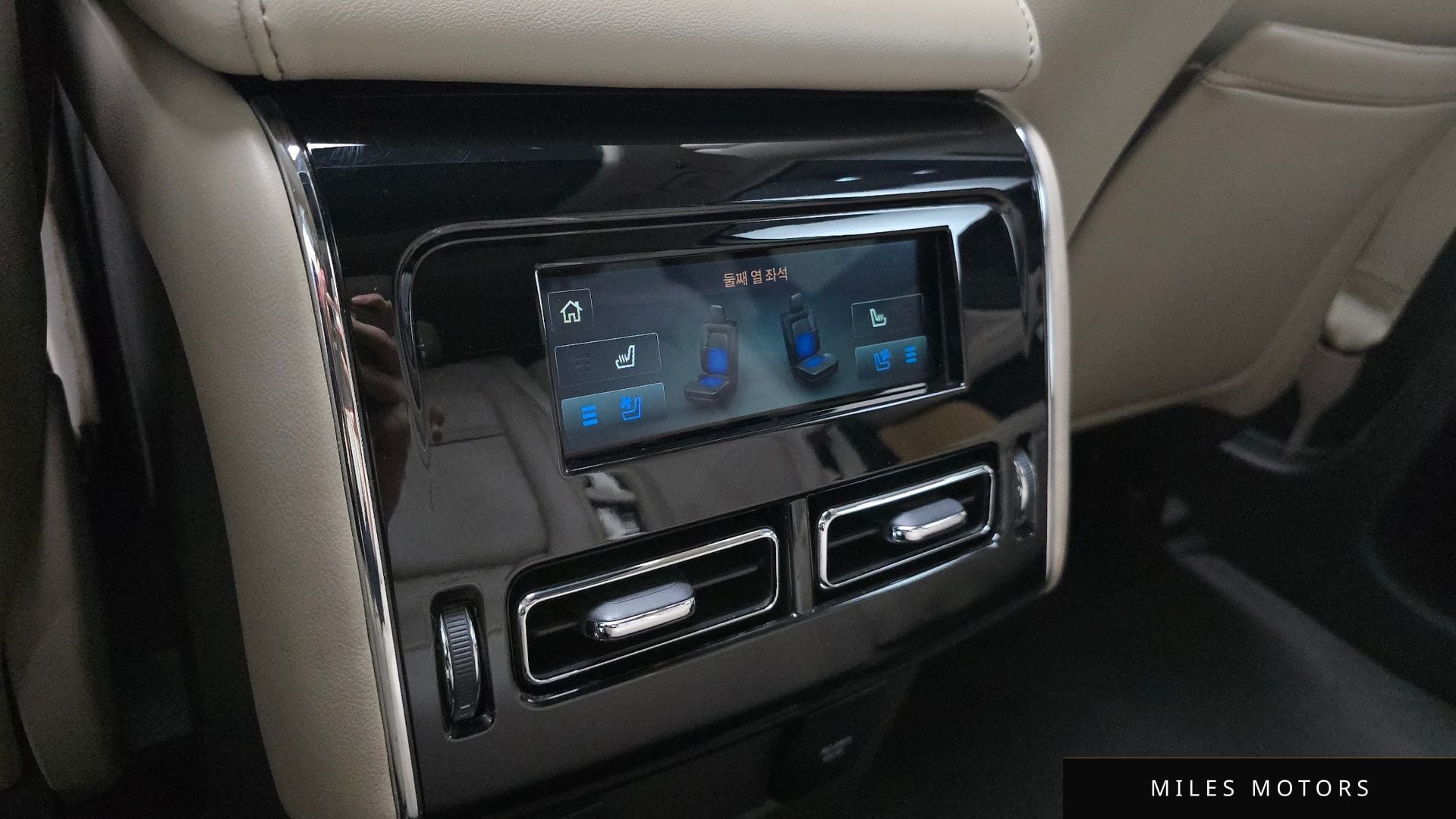 Lincoln Aviator 2021 — миниатюра 18